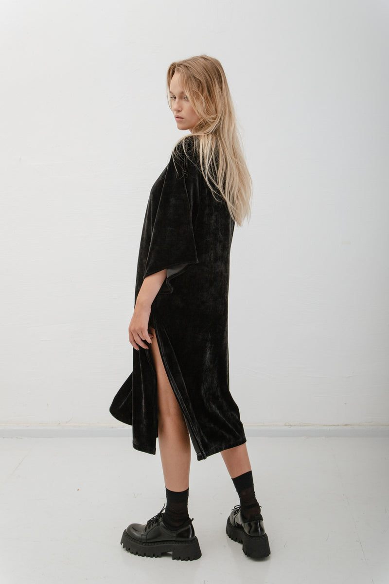 Ave Robe - Black