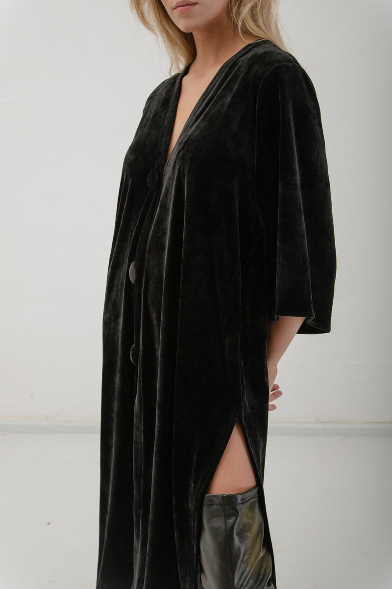 Ave Robe - Black